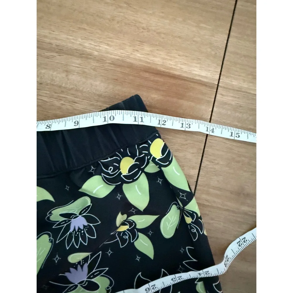 Disney Princess Tiana Water Lily Skirt Black Green Floral Girls Size 9/10 ily
